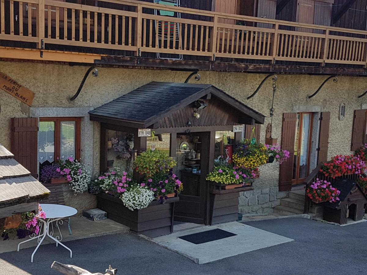 La Ferme Du Mont-Blanc Bed & Breakfast Combloux Exterior photo